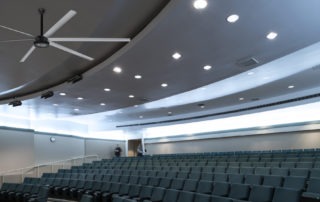 Model: AVD 370 in Lecture Hall