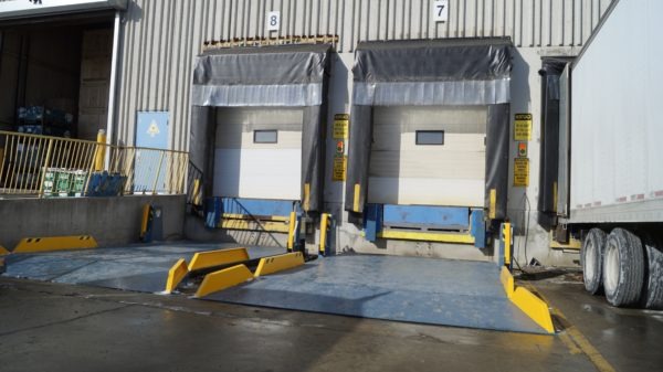 Truck-Lift trailer lift