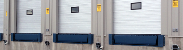Hydraulic dock leveler