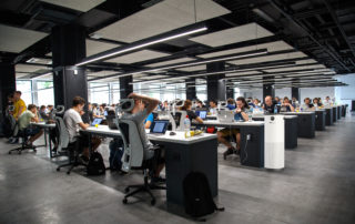 JADE in an open workspace with 40 people