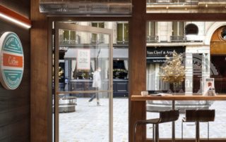 Commercial low profile air curtain restaurant entrance