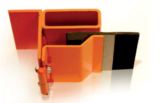 Self-Supporting Steel Structure for Rubber Door