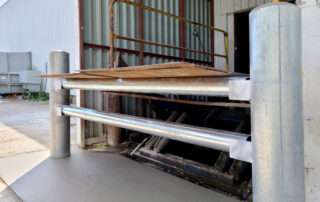 Galvanized pipe bollards steel dock wall barrier