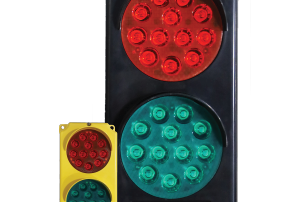 red gree dock communication traffic light