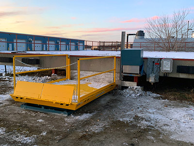 Outdoor Lift Table for Trenton Warehouse